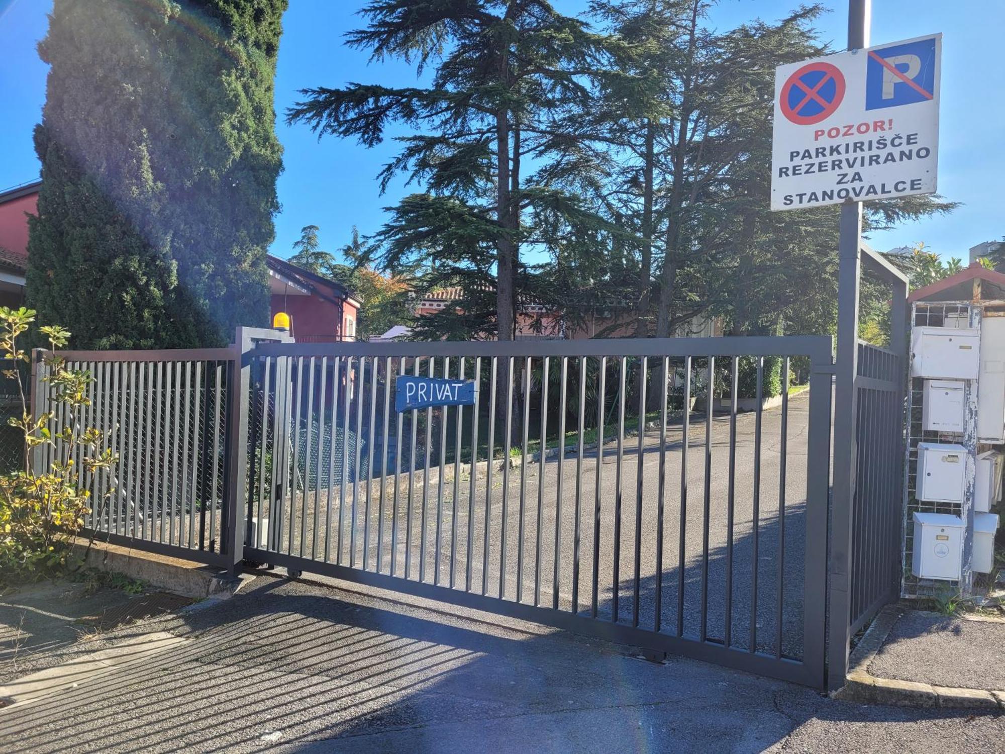 קופר Apartma Zusterna Za Bazenom מראה חיצוני תמונה